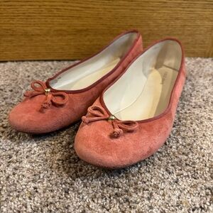 Cole Haan Coral Suede Bow Ballet Flats 8.5B with Gold Accent Detail